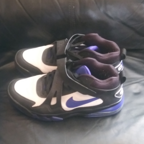 Nike Other - Men's Nike Barkleys